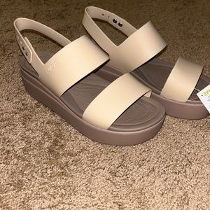 COPY - Crocs Women's Brooklyn Low Wedges Sandal!